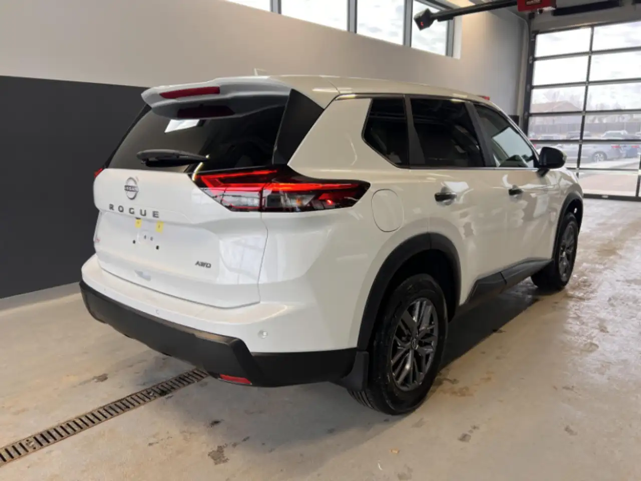Nissan Rogue снимка Nissan Rogue