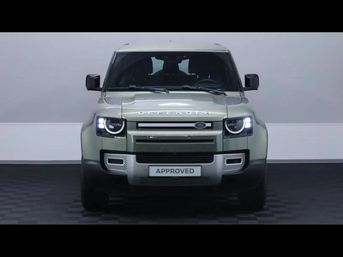 Land Rover Defender 90 D200 Auto AWD Groen - 2