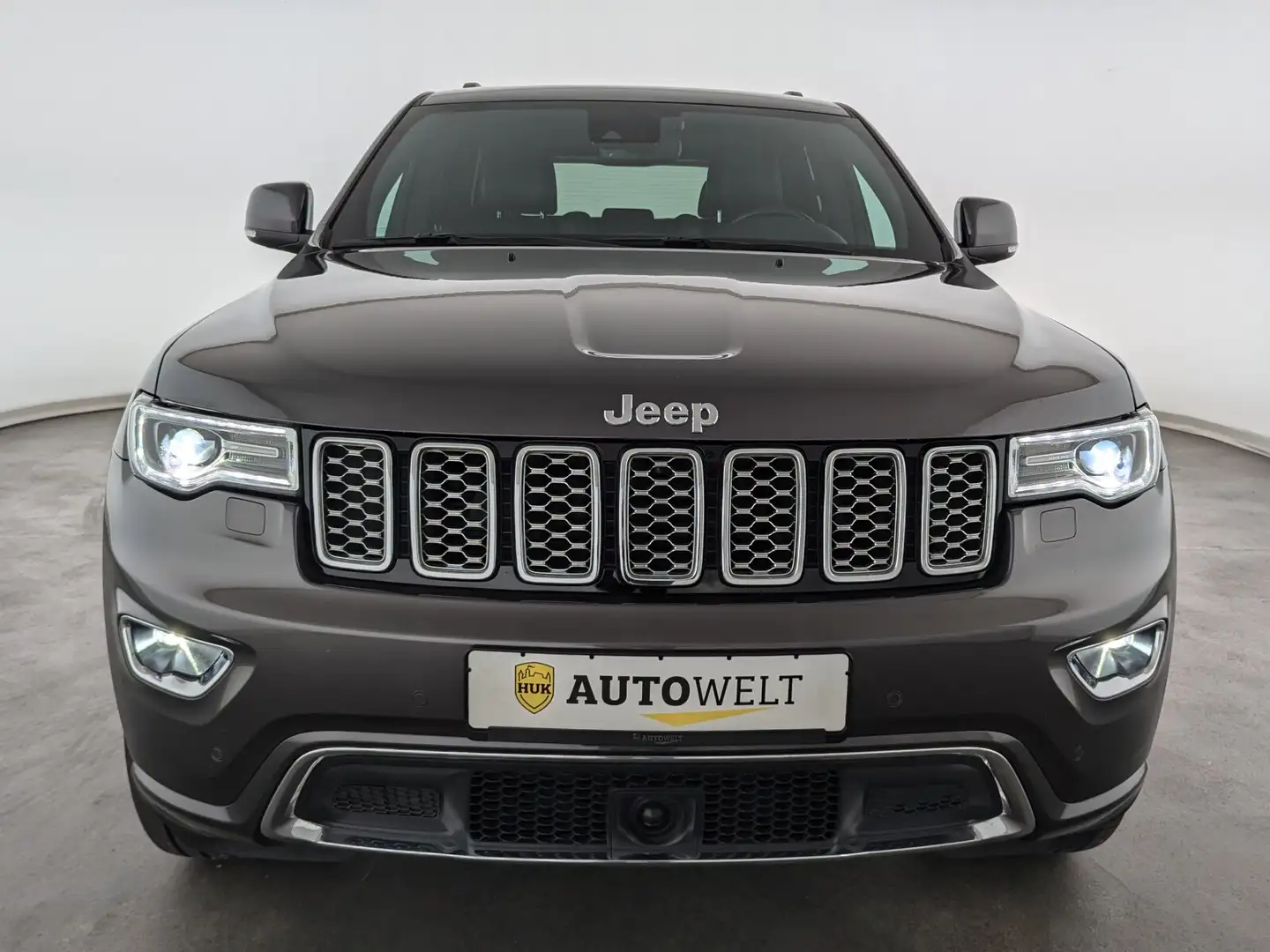 Jeep Grand Cherokee Grand Cherokee 3,0 CRD Overland XENON+LEDER+NAVI S Šedá - 2
