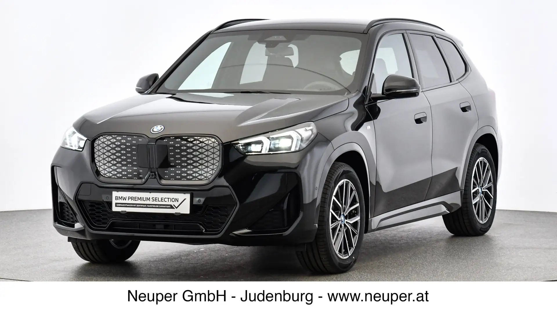 BMW iX1 iX1 xDrive30 Чёрный - 1
