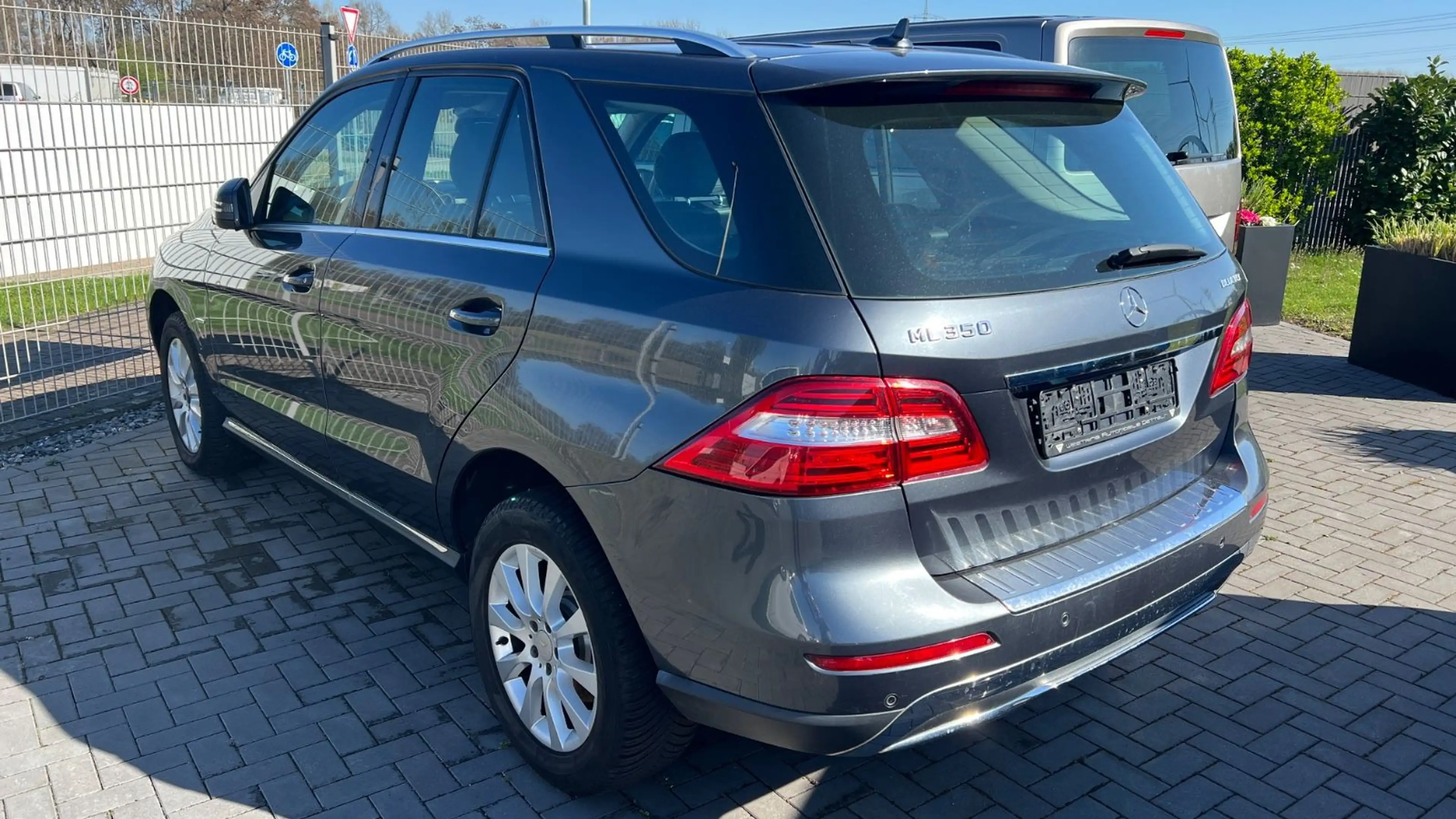 Mercedes-Benz ML 350 CDI BlueTec 4-Matic — photo 5