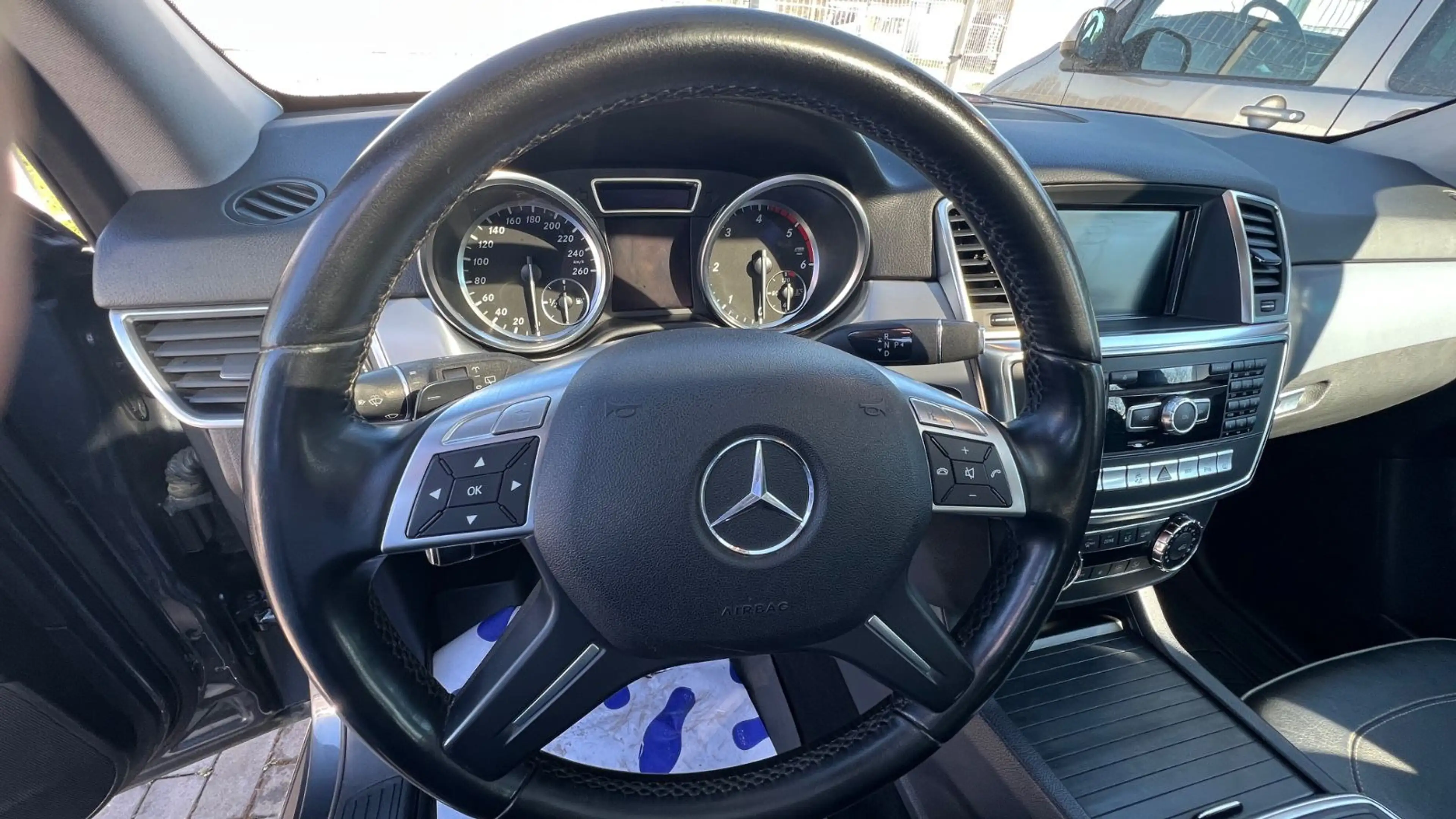 Mercedes-Benz ML 350 CDI BlueTec 4-Matic — photo 6