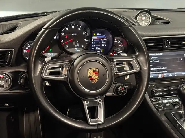 Porsche 911 view 9