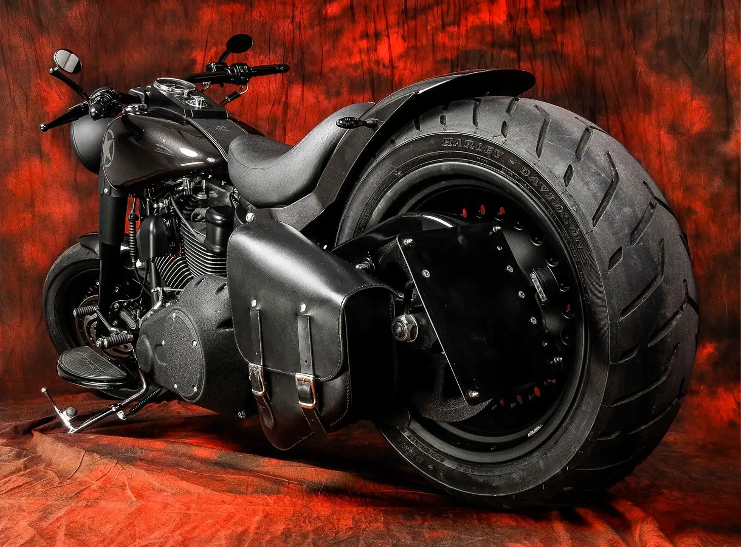Harley-Davidson Fat Boy Special - Umbau - Jekill & Hyde Чорний - 2
