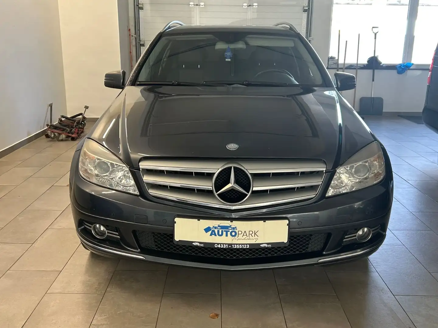 Mercedes-Benz C 180 T Kompressor Automatik Grau - 2