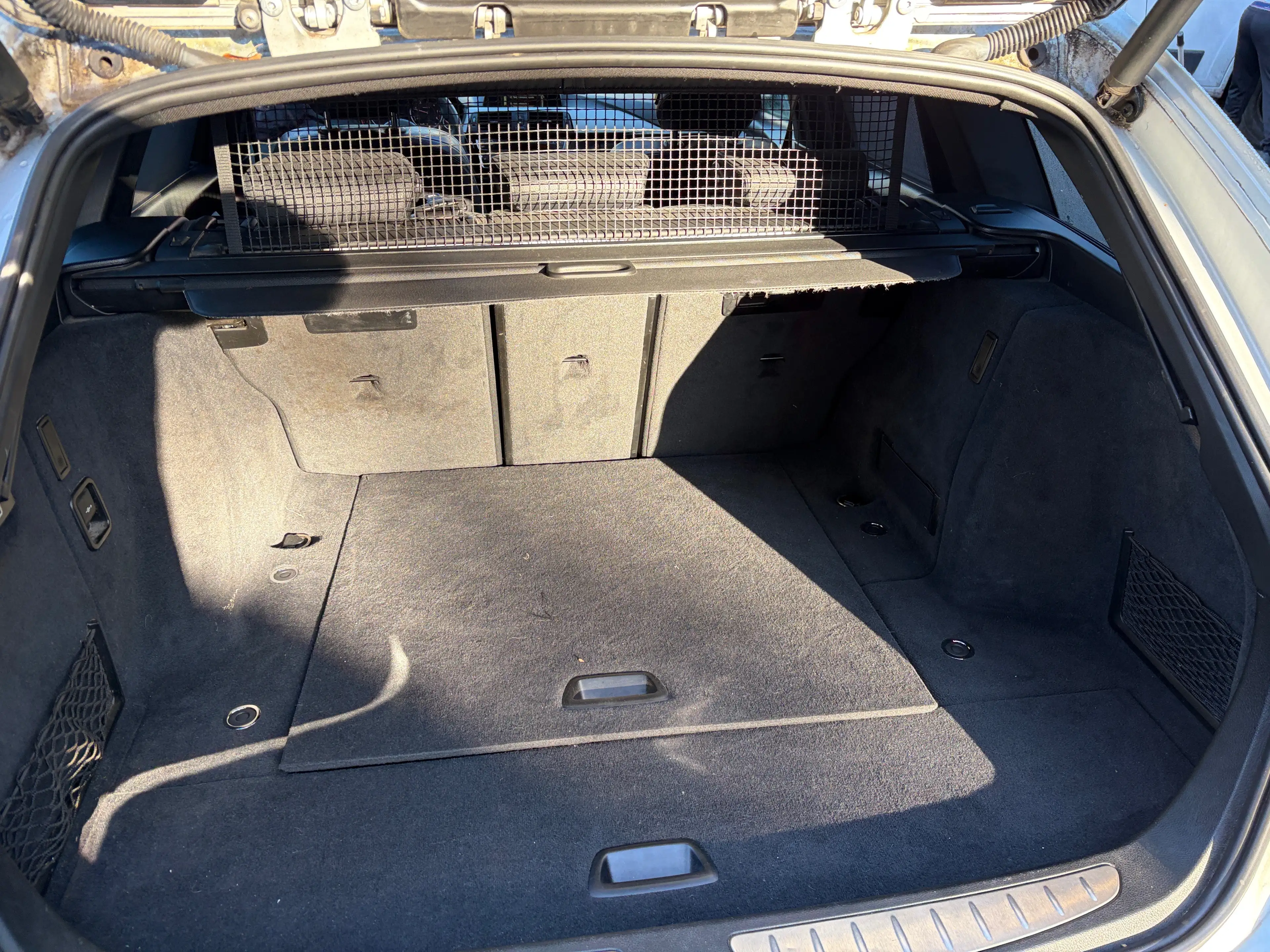 BMW 318 Touring 318 dA pack m — photo 12