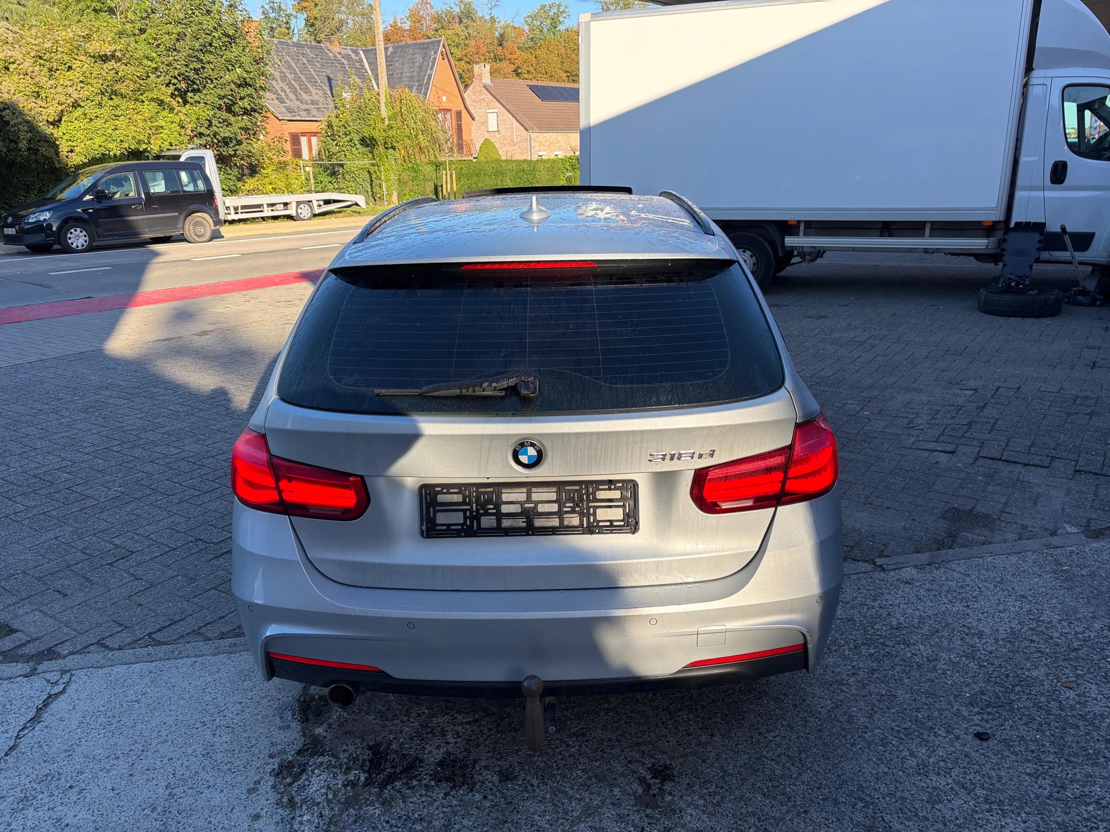 BMW 318 Touring 318 dA pack m — photo 3