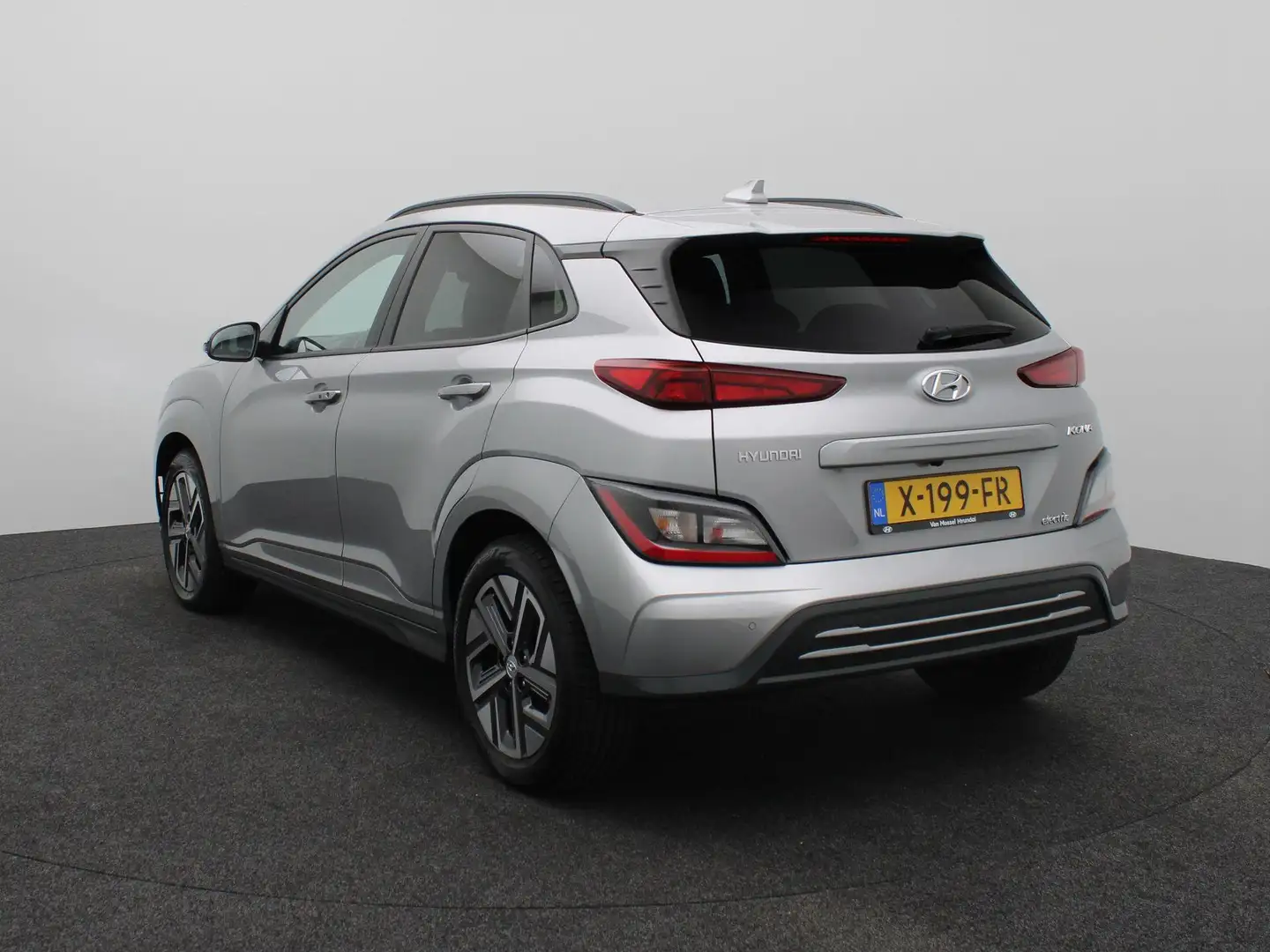 Hyundai KONA EV Pure 64 kWh | Apple Carplay/Android | Cruise Co Gris - 2