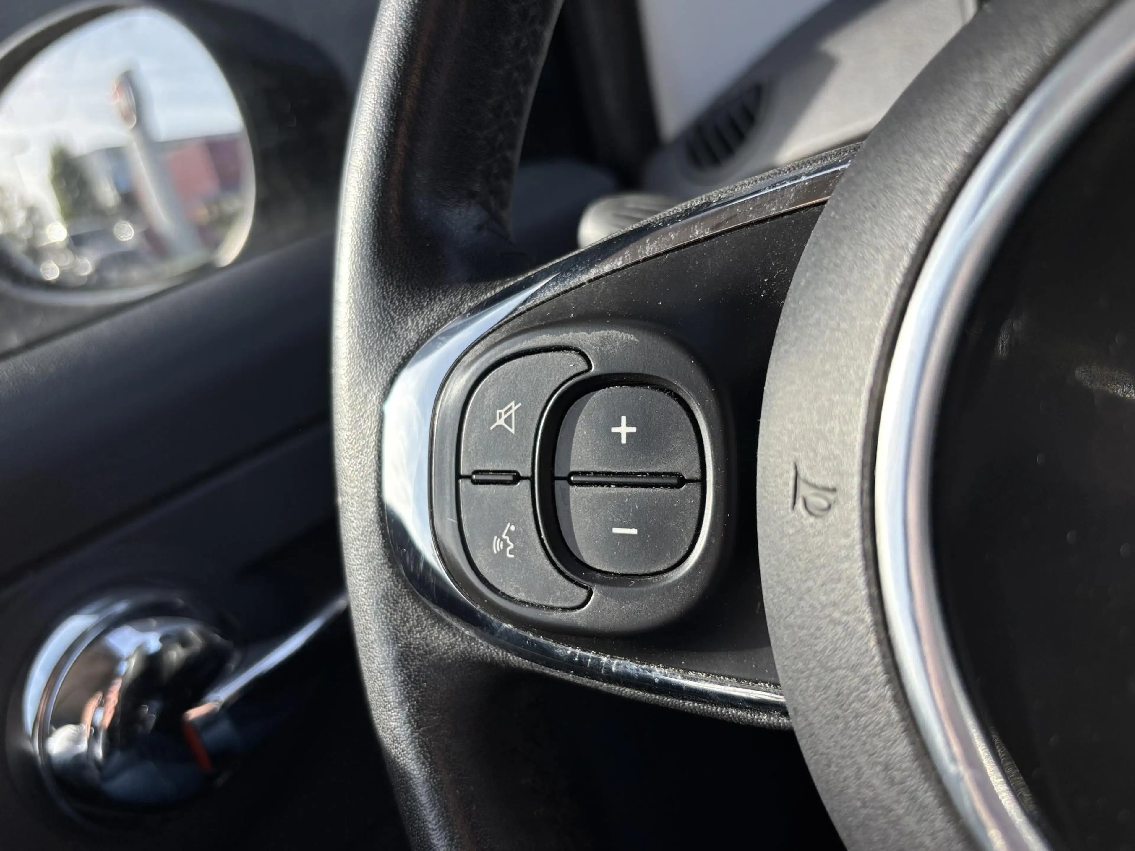 Fiat 500C 0.9 TwinAir Turbo Lounge — photo 7