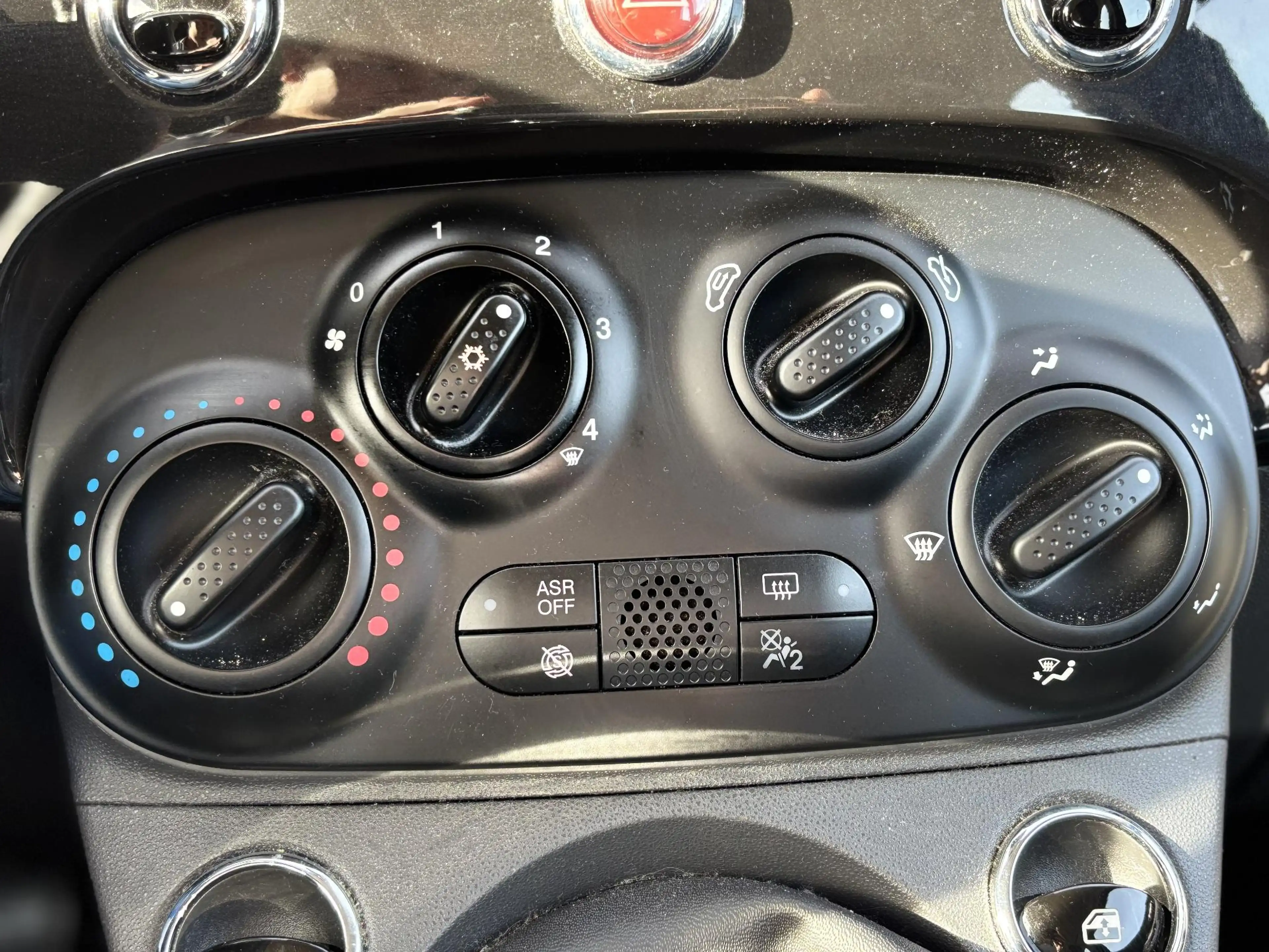 Fiat 500C 0.9 TwinAir Turbo Lounge — photo 12