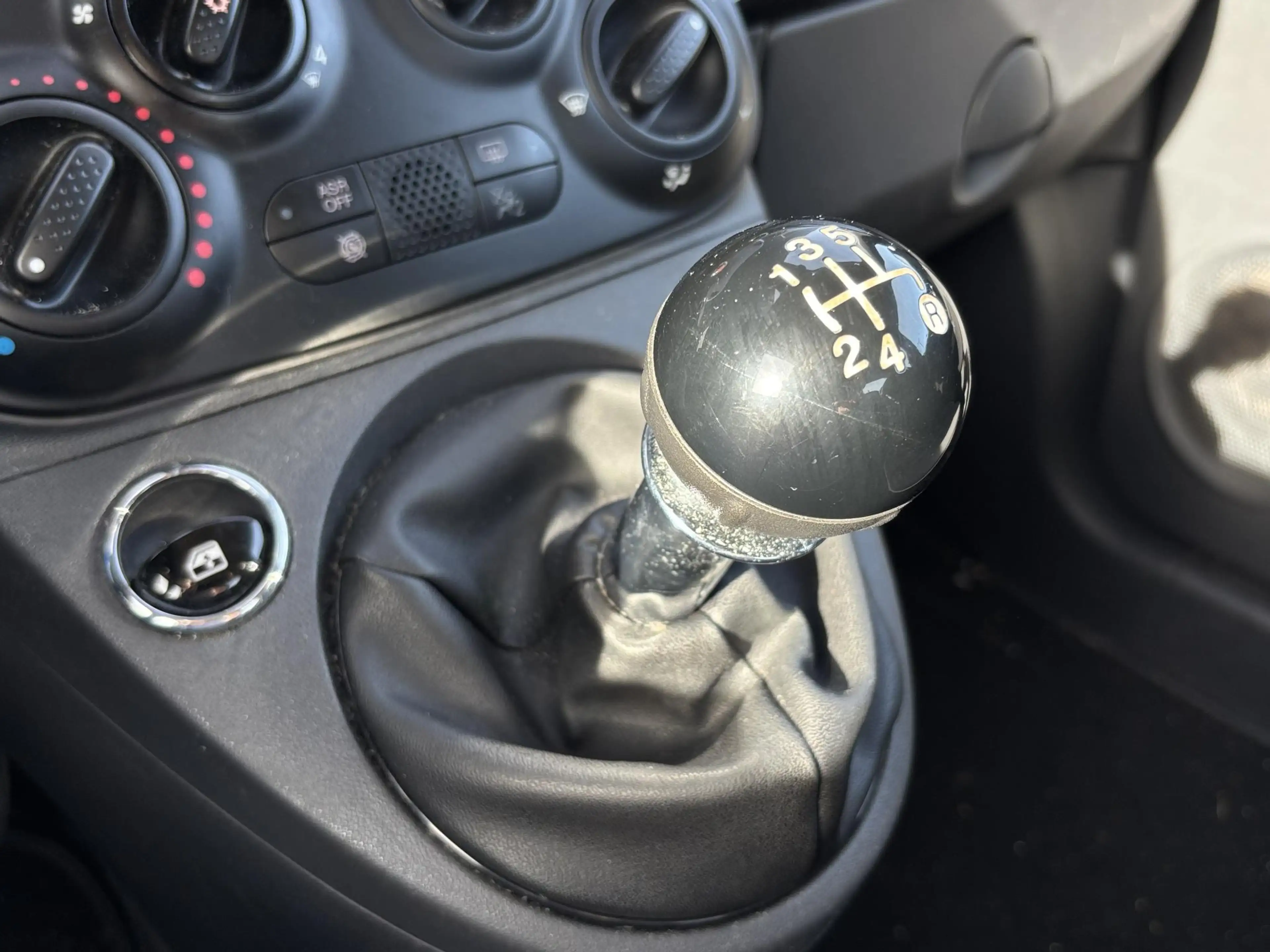 Fiat 500C 0.9 TwinAir Turbo Lounge — photo 13