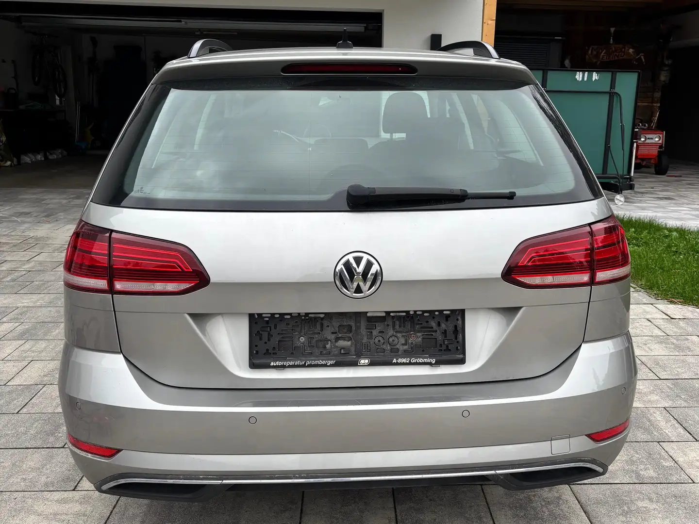 Volkswagen Golf Variant Golf Variant Comfortline 1,6 TDI DSG Comfortline Grau - 2