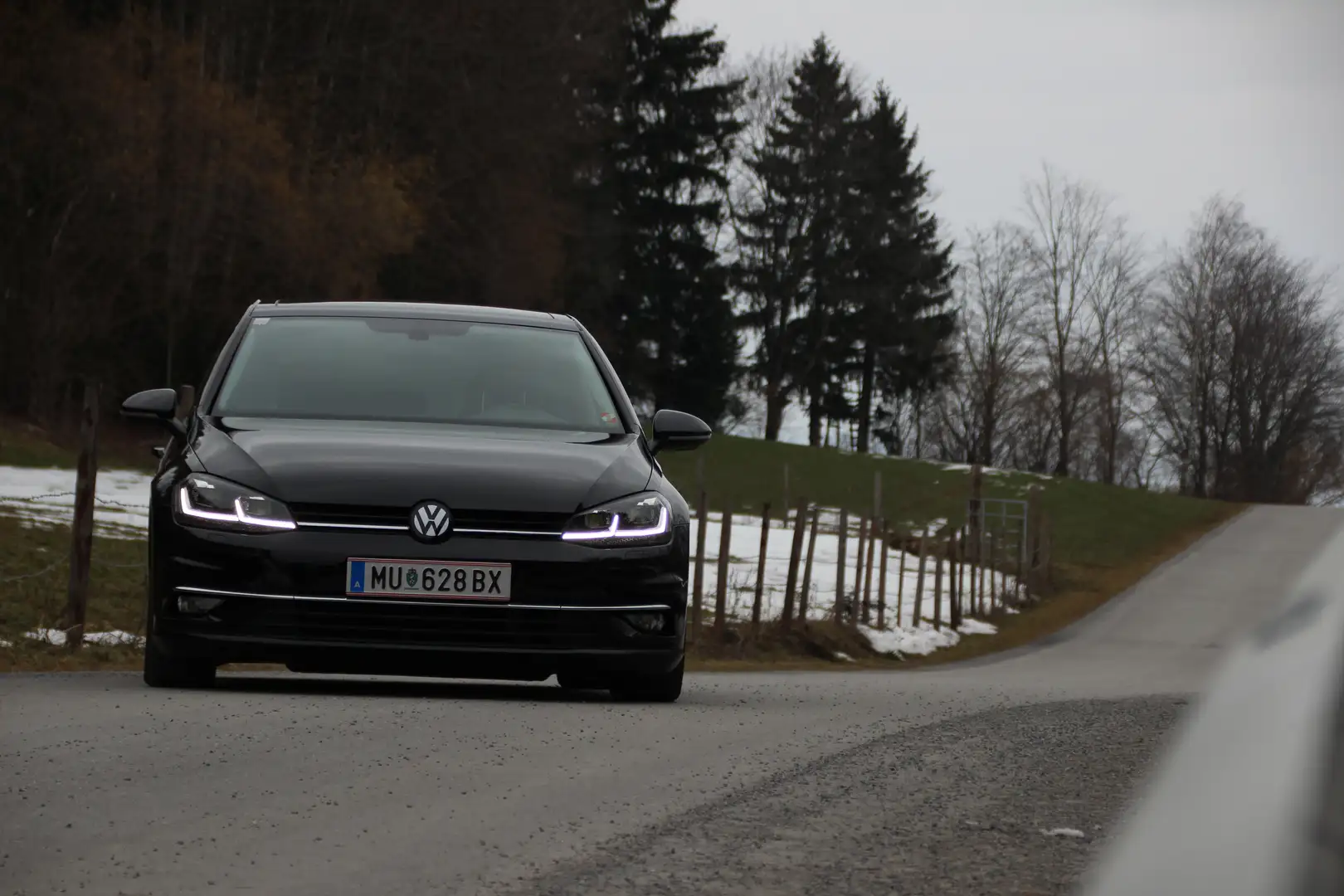 Volkswagen Golf 2,0 TDI DSG Schwarz - 1