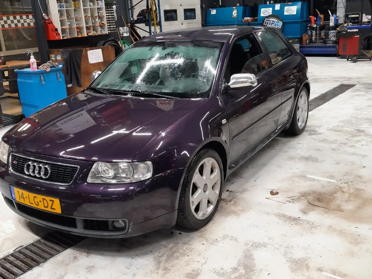 Audi S3 1.8 T quattro Violett - 1