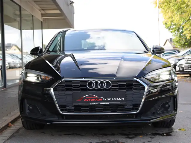 Audi A5 view 4