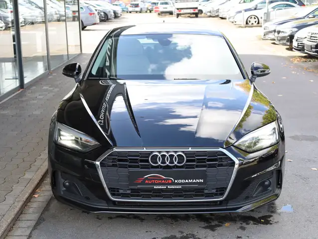 Audi A5 view 3