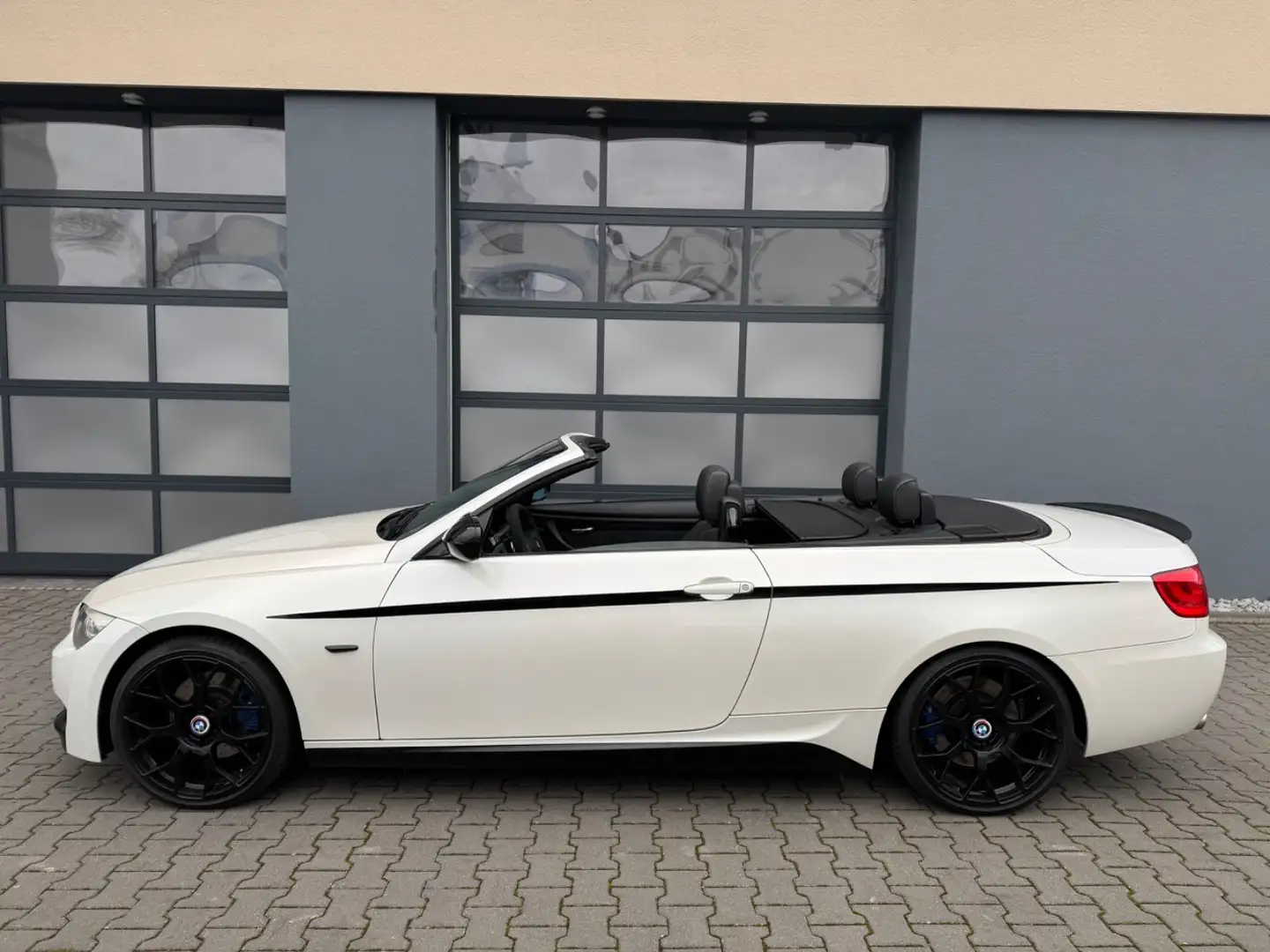 BMW 330 d Cabrio White - 2