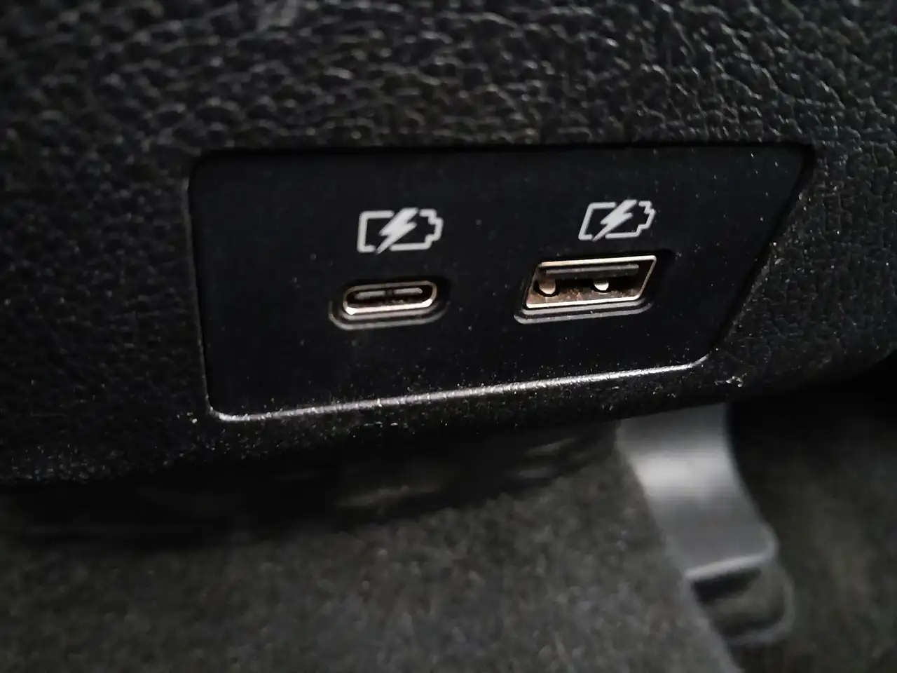 Mitsubishi RVR снимка Mitsubishi RVR