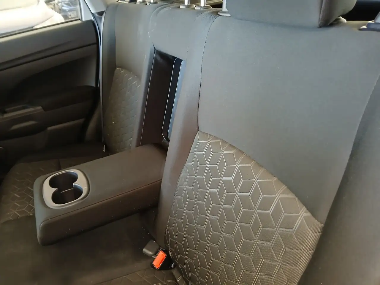 Mitsubishi RVR снимка Mitsubishi RVR