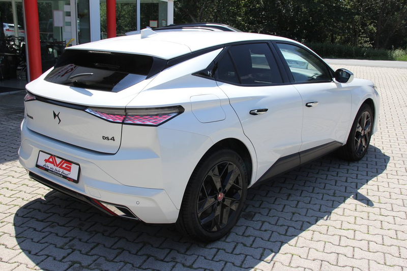 DS Automobiles DS 4 PHEV 225PS Performance Line HUD 19 ZOLL — photo 17