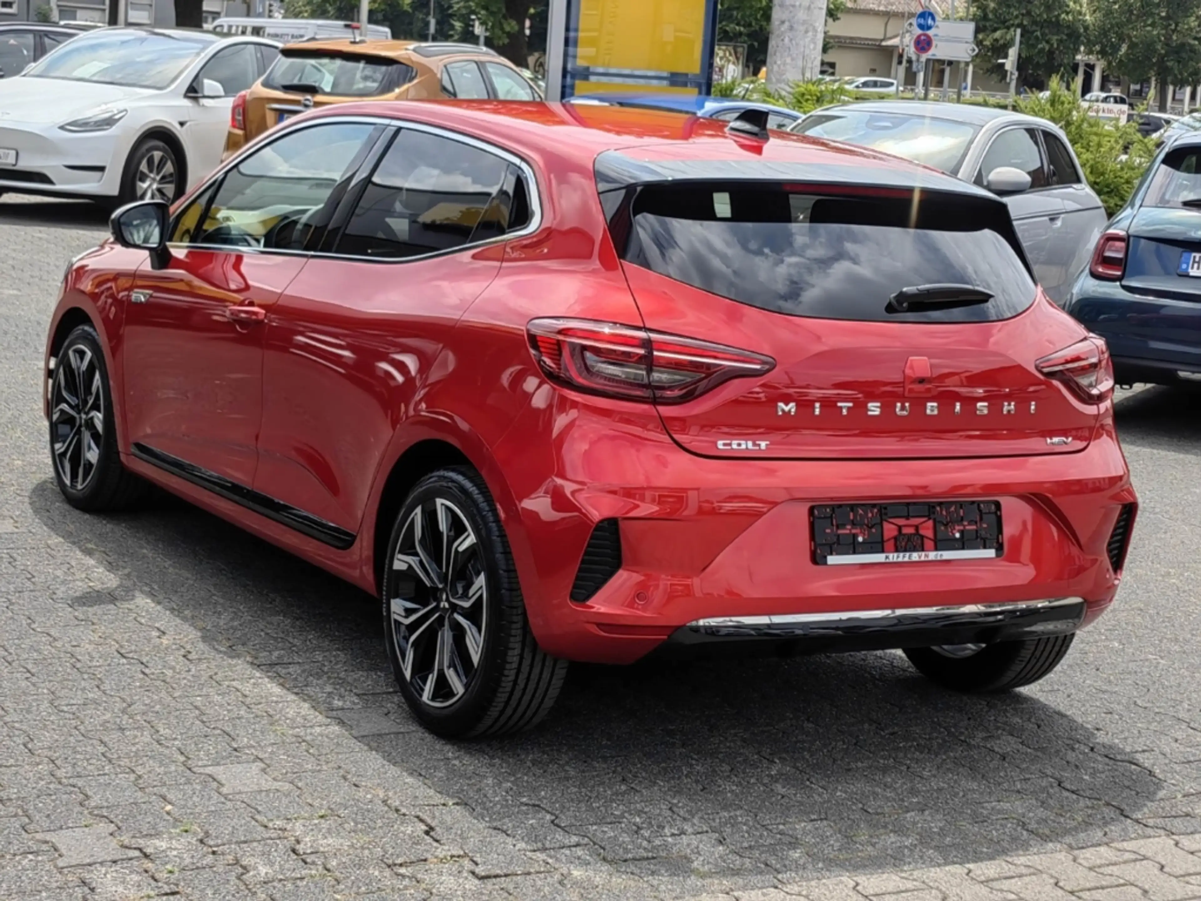 Mitsubishi Colt PLUS 1,0 LED Sitzheiz Lenkradheiz Kamera — photo 6