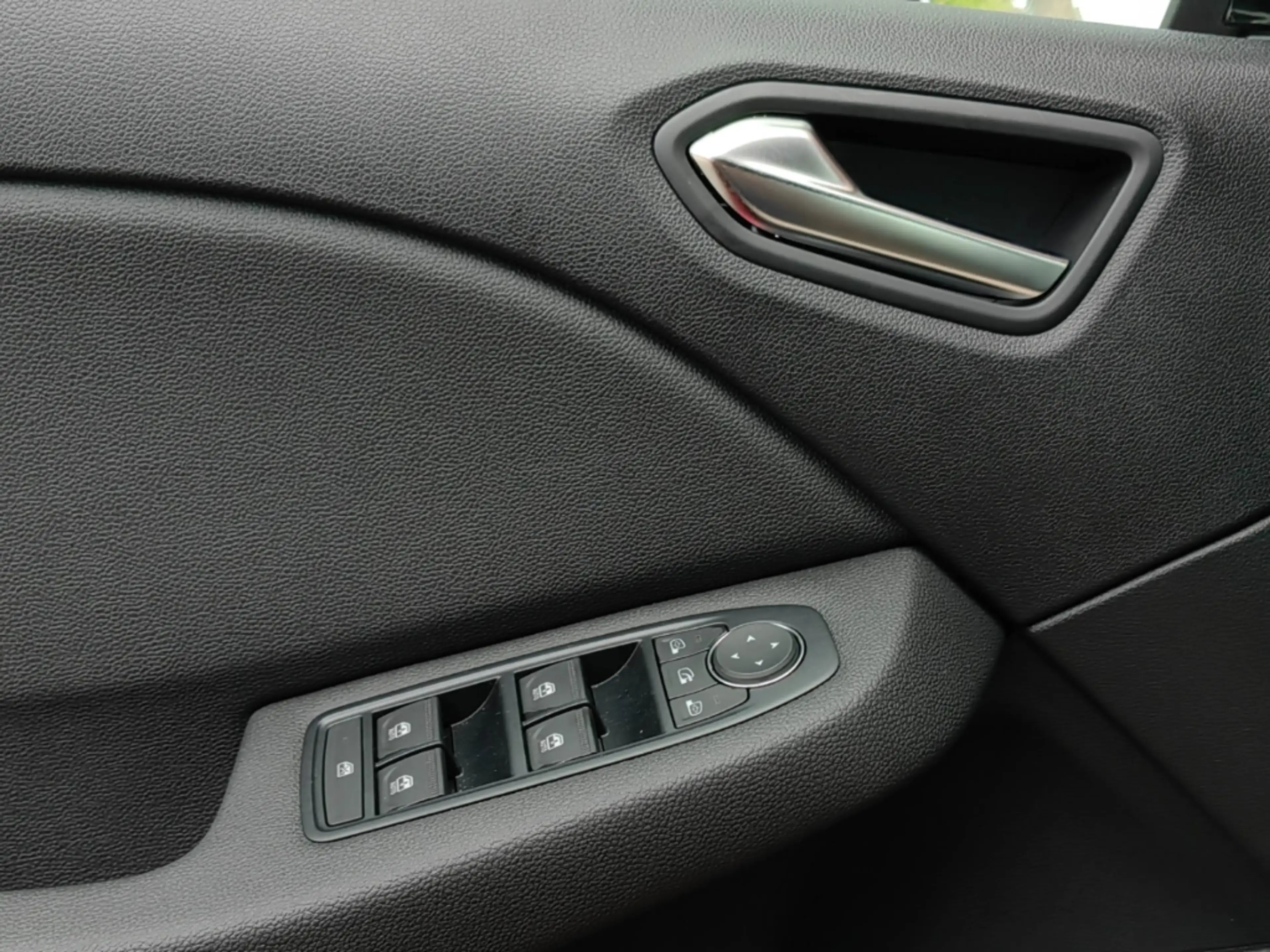 Mitsubishi Colt PLUS 1,0 LED Sitzheiz Lenkradheiz Kamera — photo 10