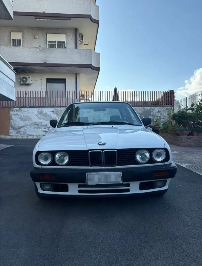 BMW 318 318i - 1