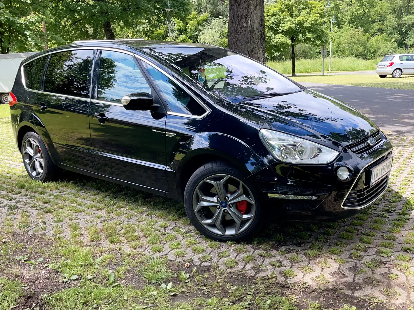 Ford S-Max 2.0 TDCi DPF Titanium - 1