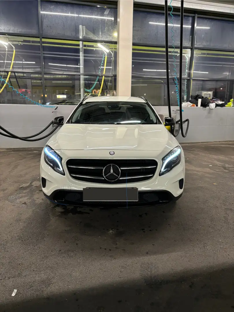 Mercedes-Benz GLA 220 CDI 4MATIC Aut. - 1