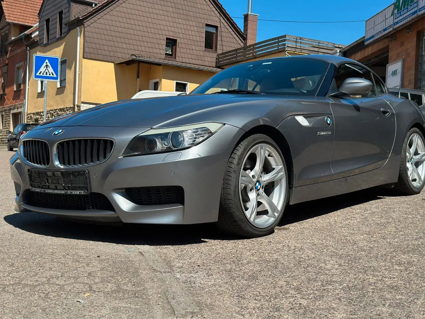 BMW Z4 Baureihe Z4 Roadster sDrive 28i  M Sportpaket Gris - 1