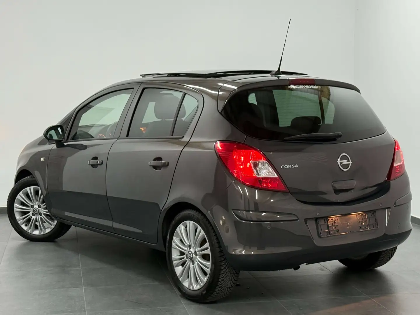 Opel Corsa 1.4i Euro5 - 1erMain - Carnet - Airco Gris - 2