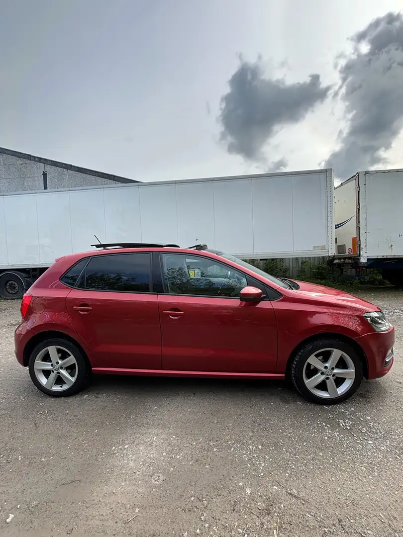 Volkswagen Polo 1.2 TSI Comfortline BMT DSG Rouge - 2