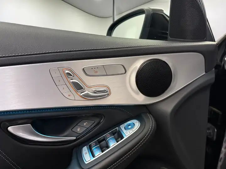 Mercedes-Benz GLC 63 AMG 4M*68 TKM*PANO*ACC*MEMO*TRITTBRETT – Foto 14