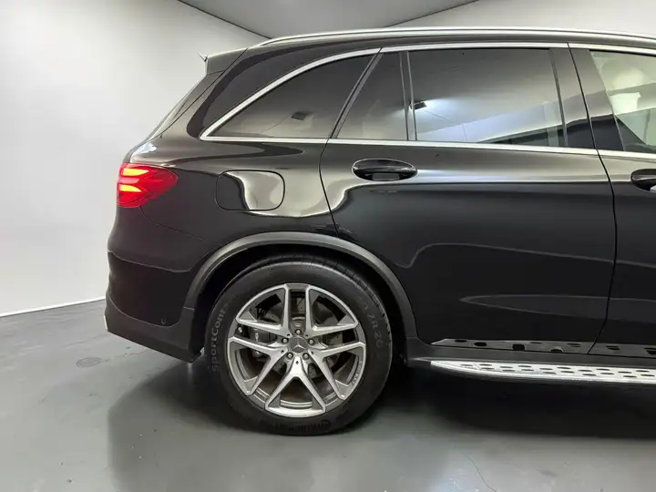 Mercedes-Benz GLC 63 AMG 4M*68 TKM*PANO*ACC*MEMO*TRITTBRETT – Foto 9