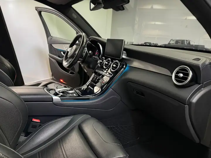 Mercedes-Benz GLC 63 AMG 4M*68 TKM*PANO*ACC*MEMO*TRITTBRETT – Foto 24