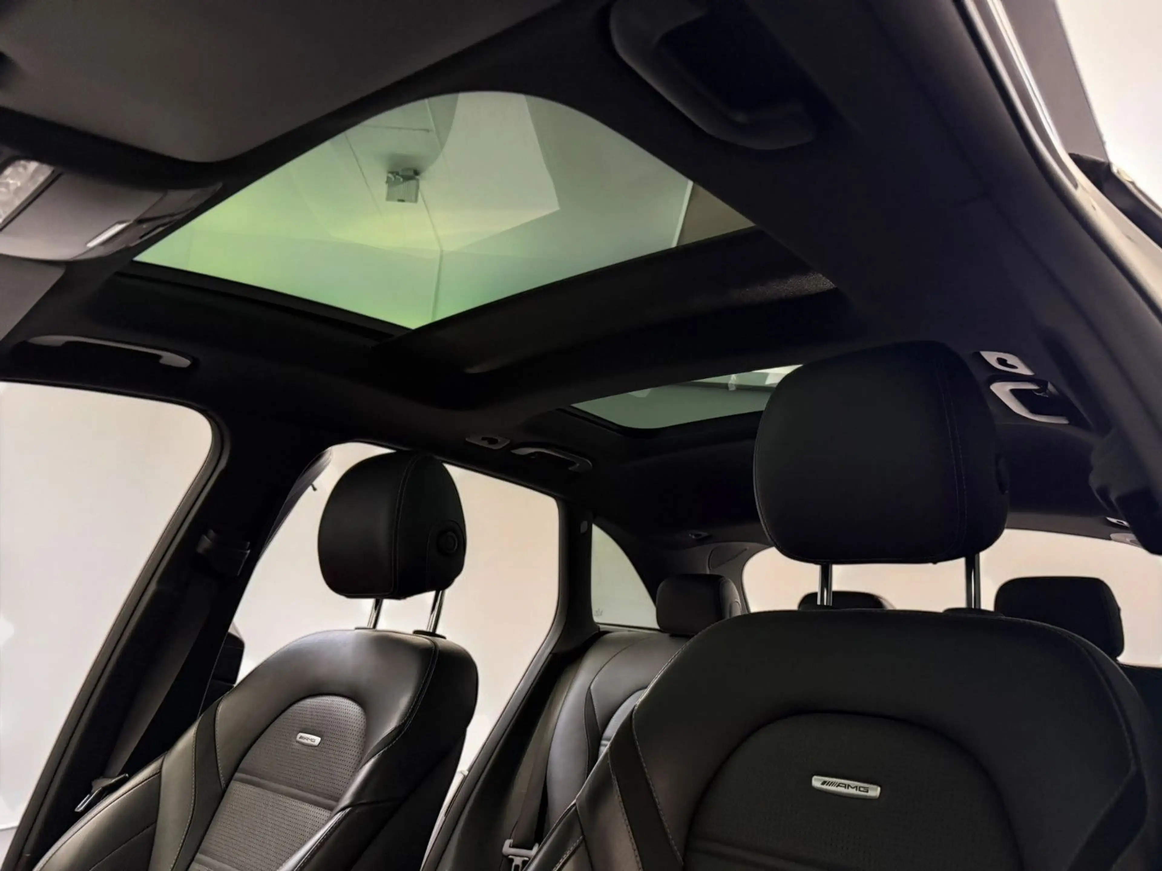 Mercedes-Benz GLC 63 AMG 4M*68 TKM*PANO*ACC*MEMO*TRITTBRETT — photo 15