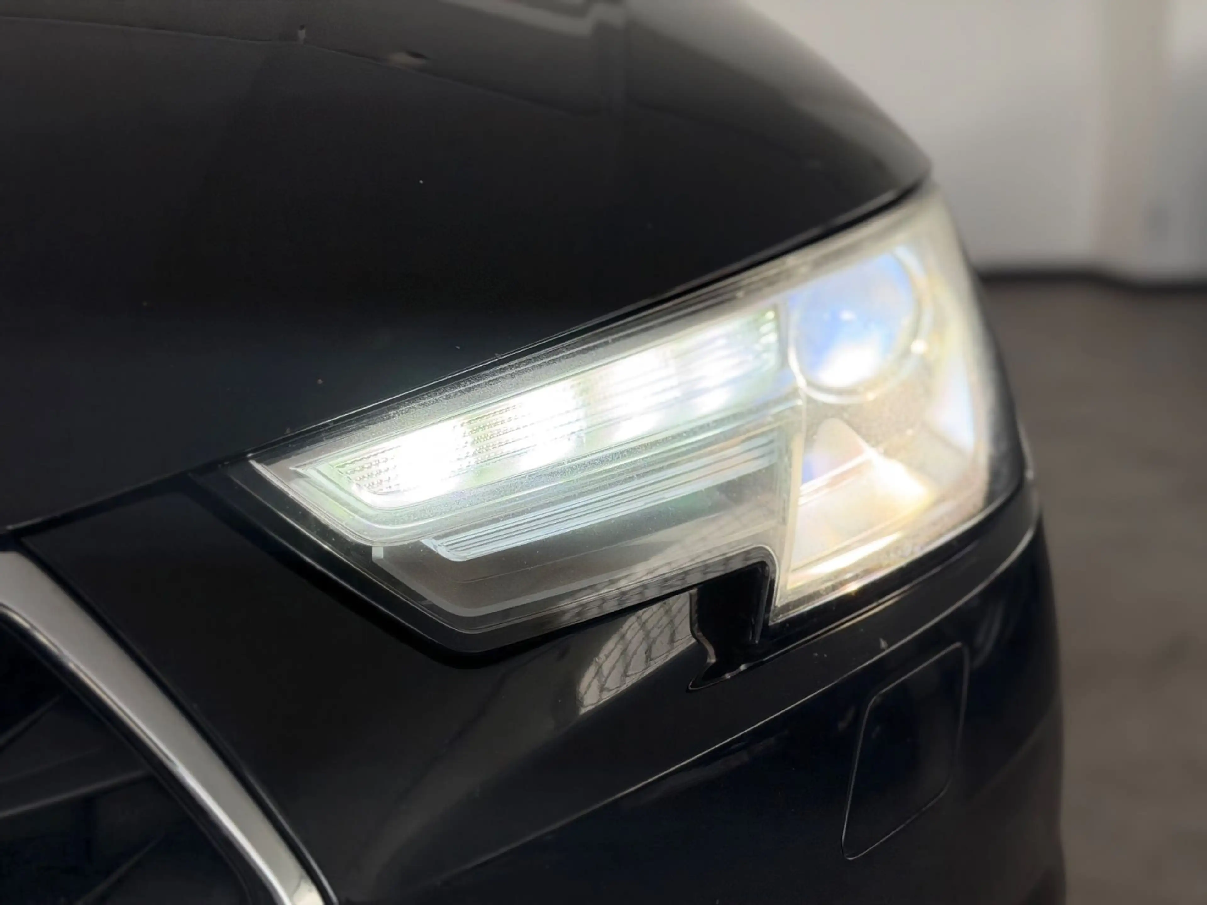 Audi A4 Lim. basis Xenon AHK 2.Hand Temp PDC — photo 8