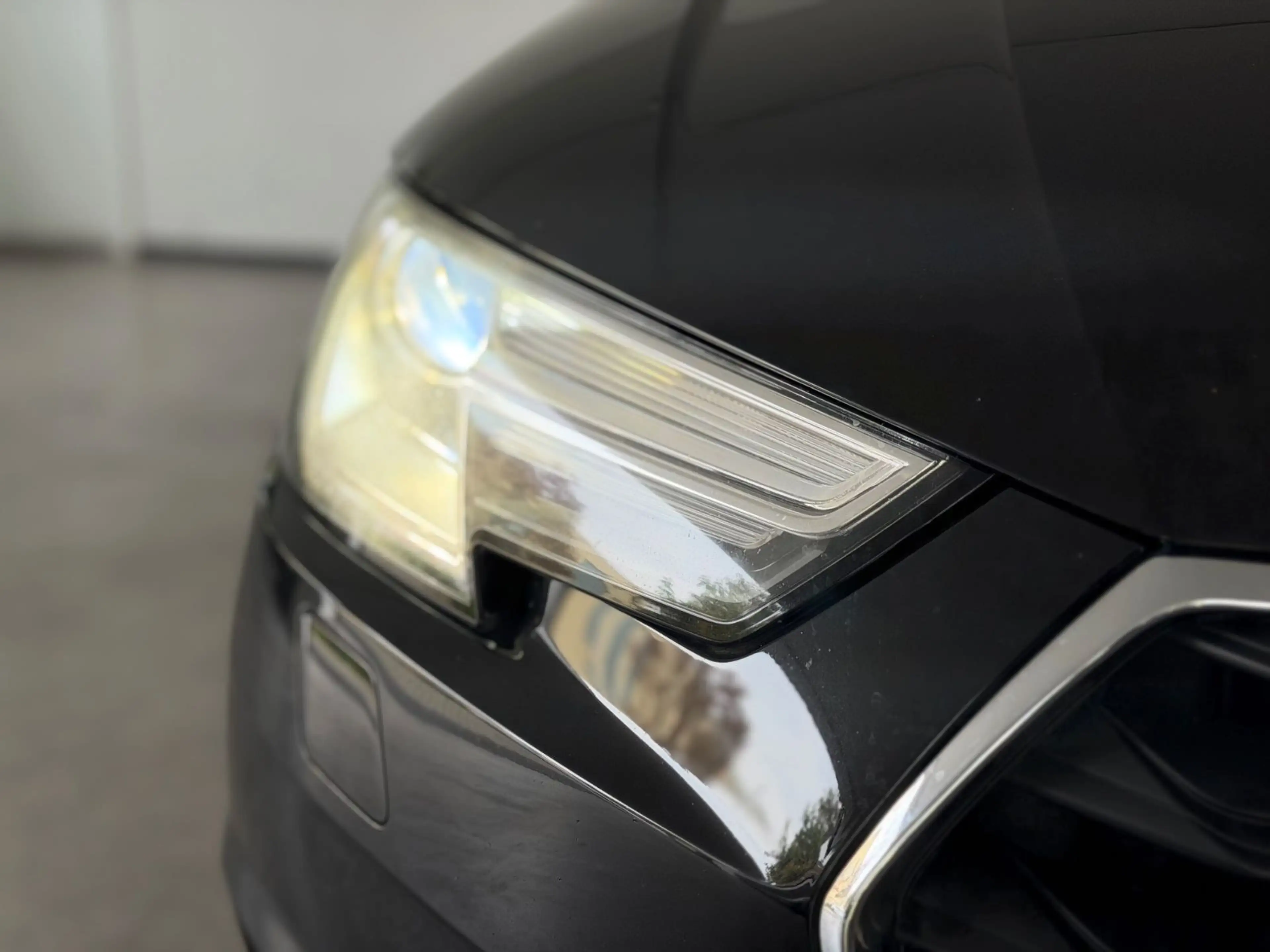 Audi A4 Lim. basis Xenon AHK 2.Hand Temp PDC — photo 6