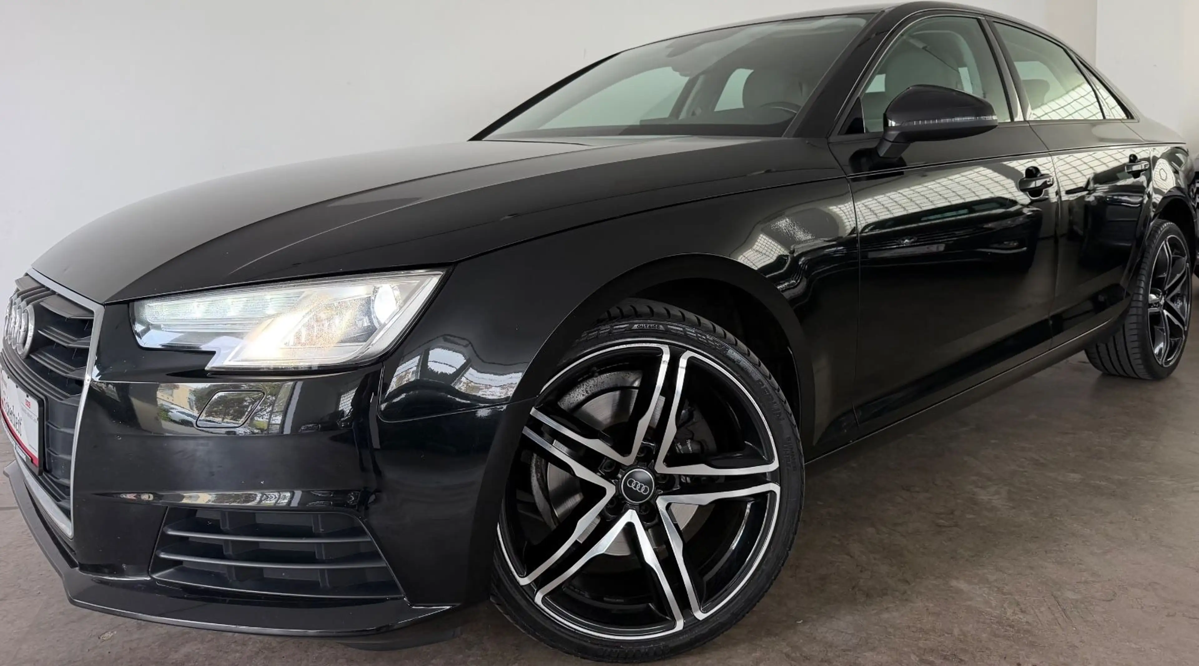 Audi A4 Lim. basis Xenon AHK 2.Hand Temp PDC — photo 9