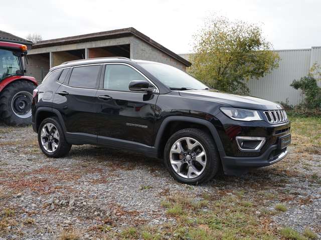 Jeep Compass Limited 4WD-ACC-R KAMERA-AHK-LED