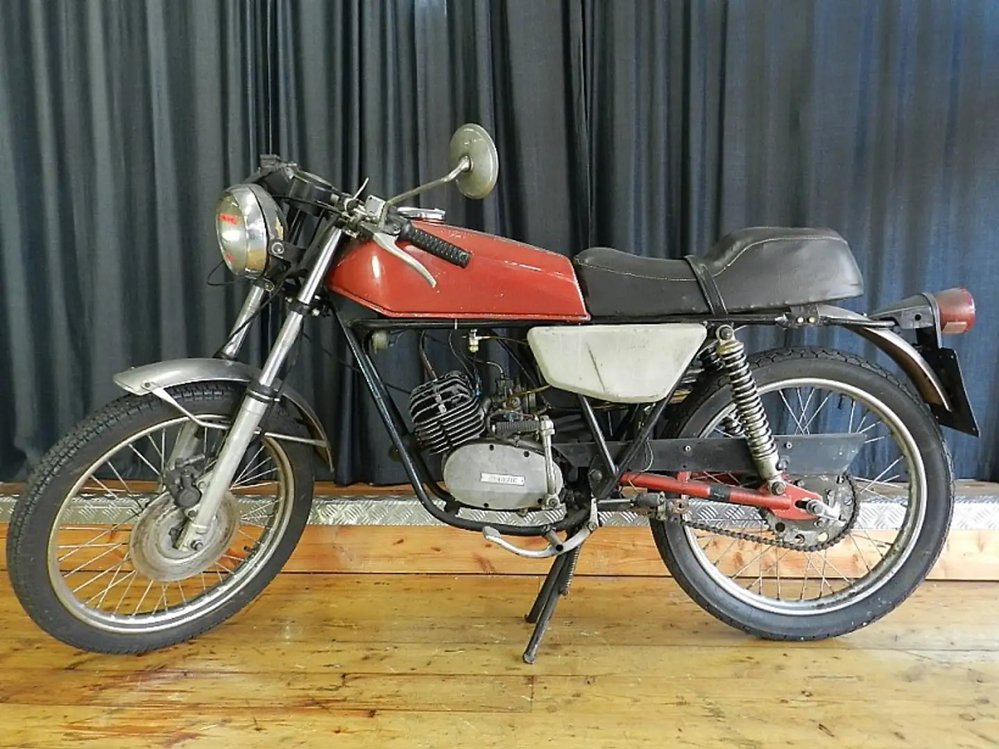 Benelli Sonstige 50 GRAND TURISMO Rot - 2