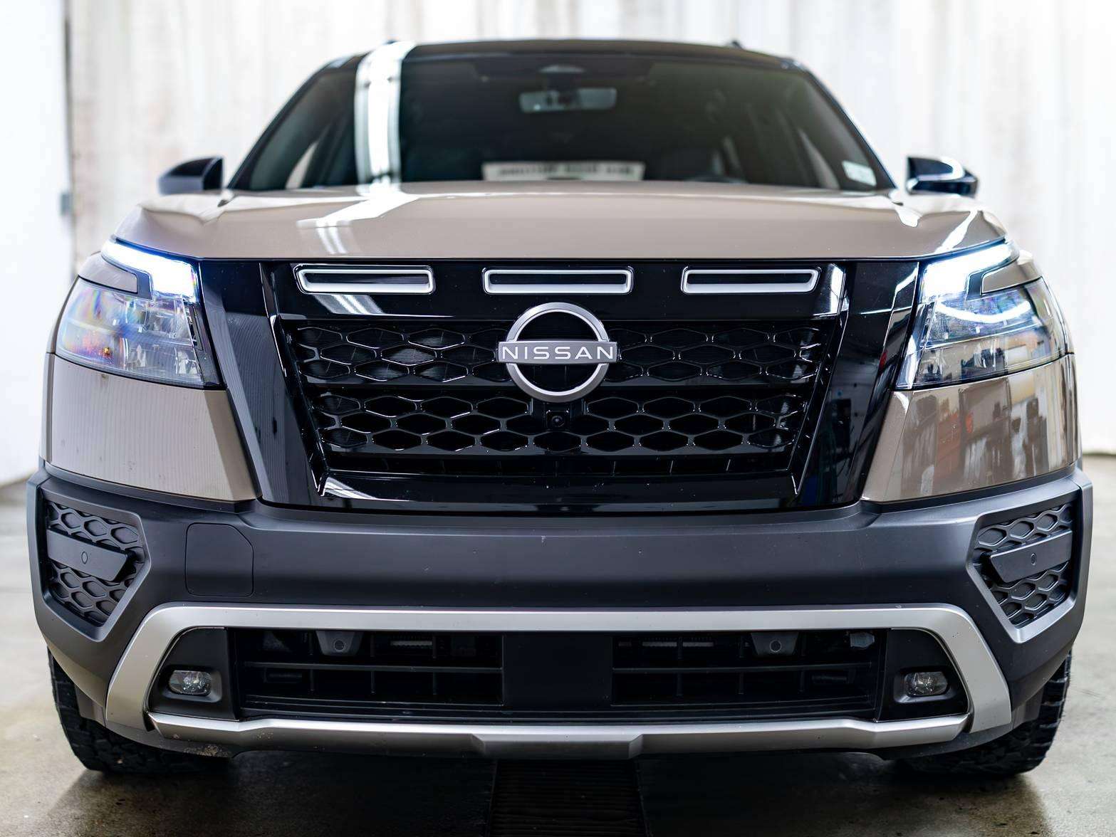 2025 Nissan Pathfinder AWD Rock Creek Leather PSeat BCam — photo 1