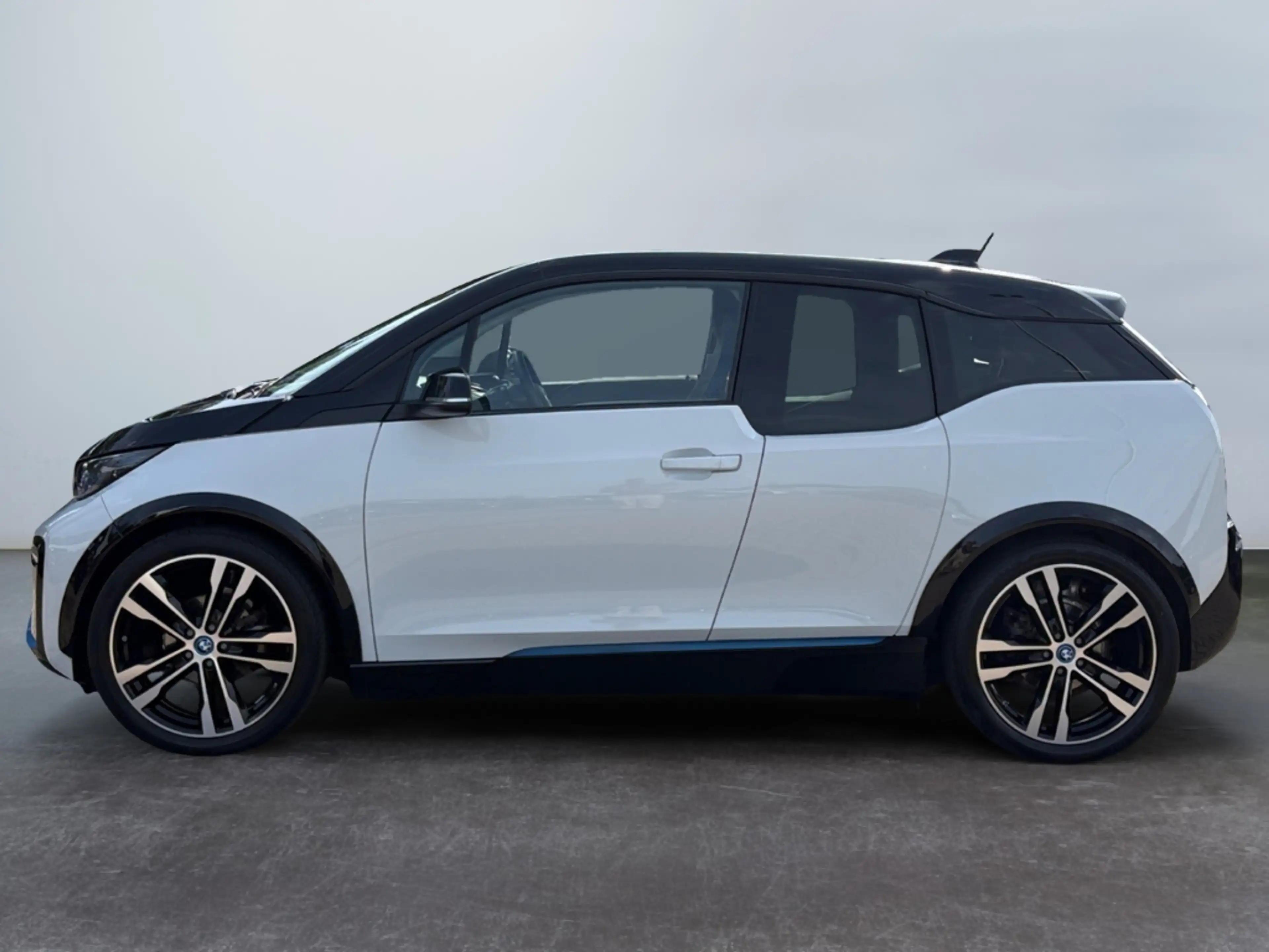 BMW i3 s (120 Ah) *LED*Wärmepumpe*Navi*SHZ*PDC*WLAN* — photo 5