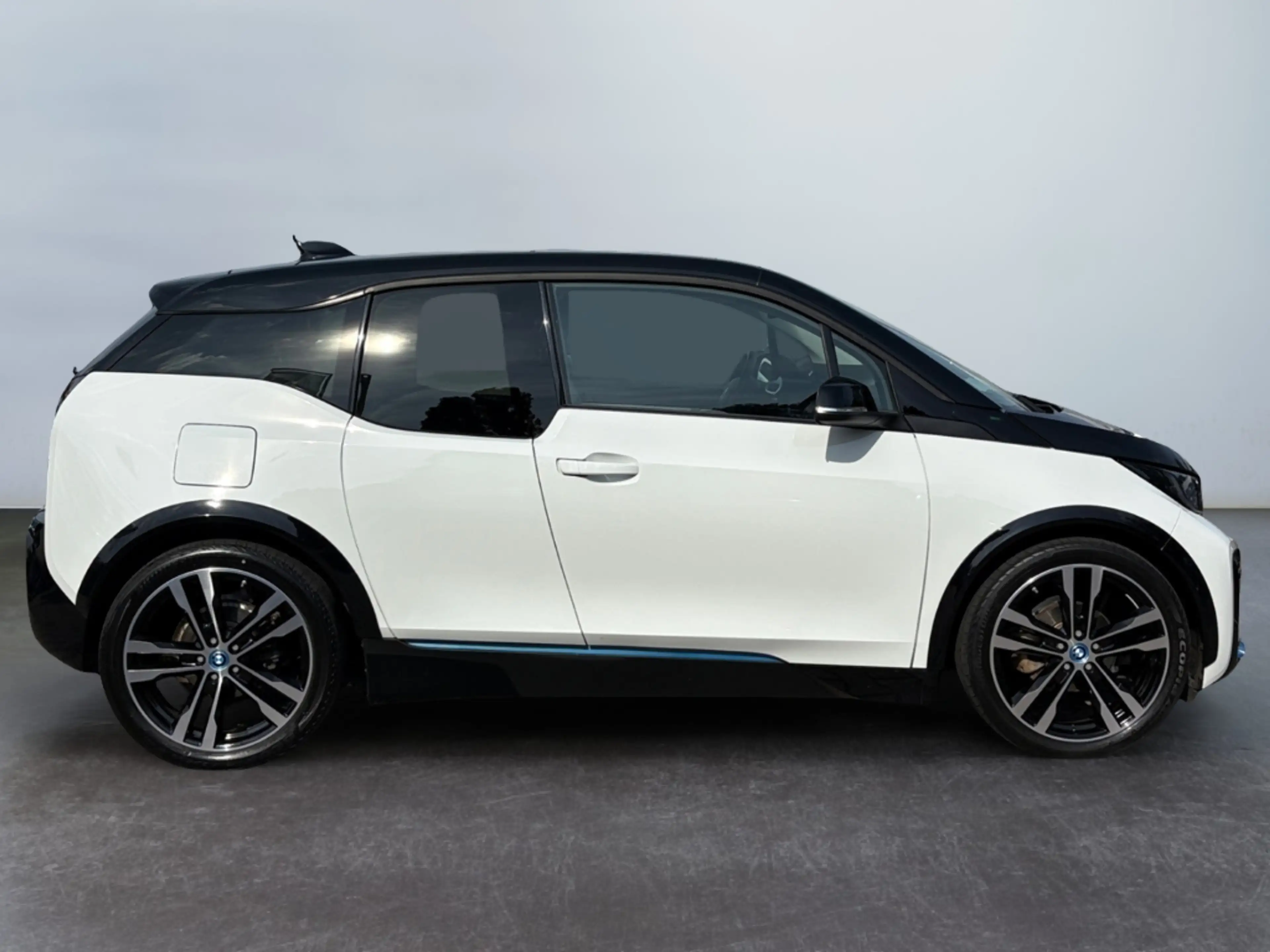 BMW i3 s (120 Ah) *LED*Wärmepumpe*Navi*SHZ*PDC*WLAN* — photo 10