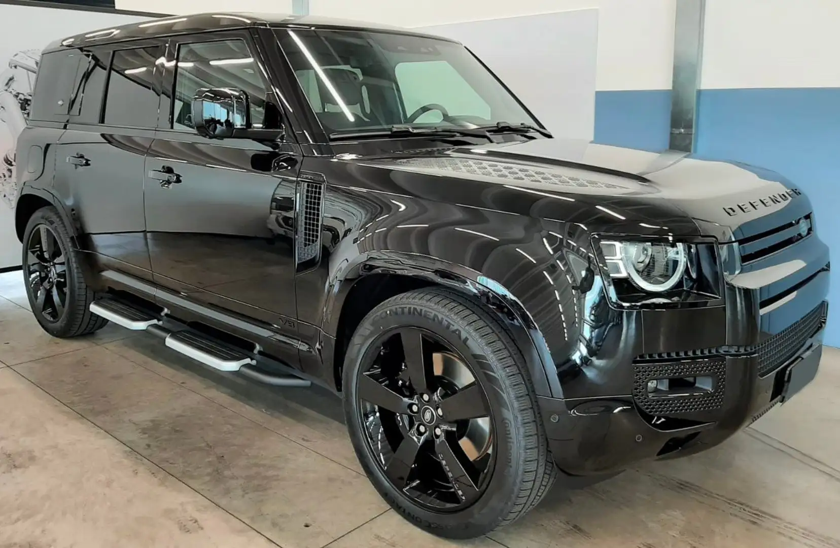 Land Rover Defender 110 5.0 V8 AWD 525cv POSSIBILITA' NOLEGGIO Schwarz - 1