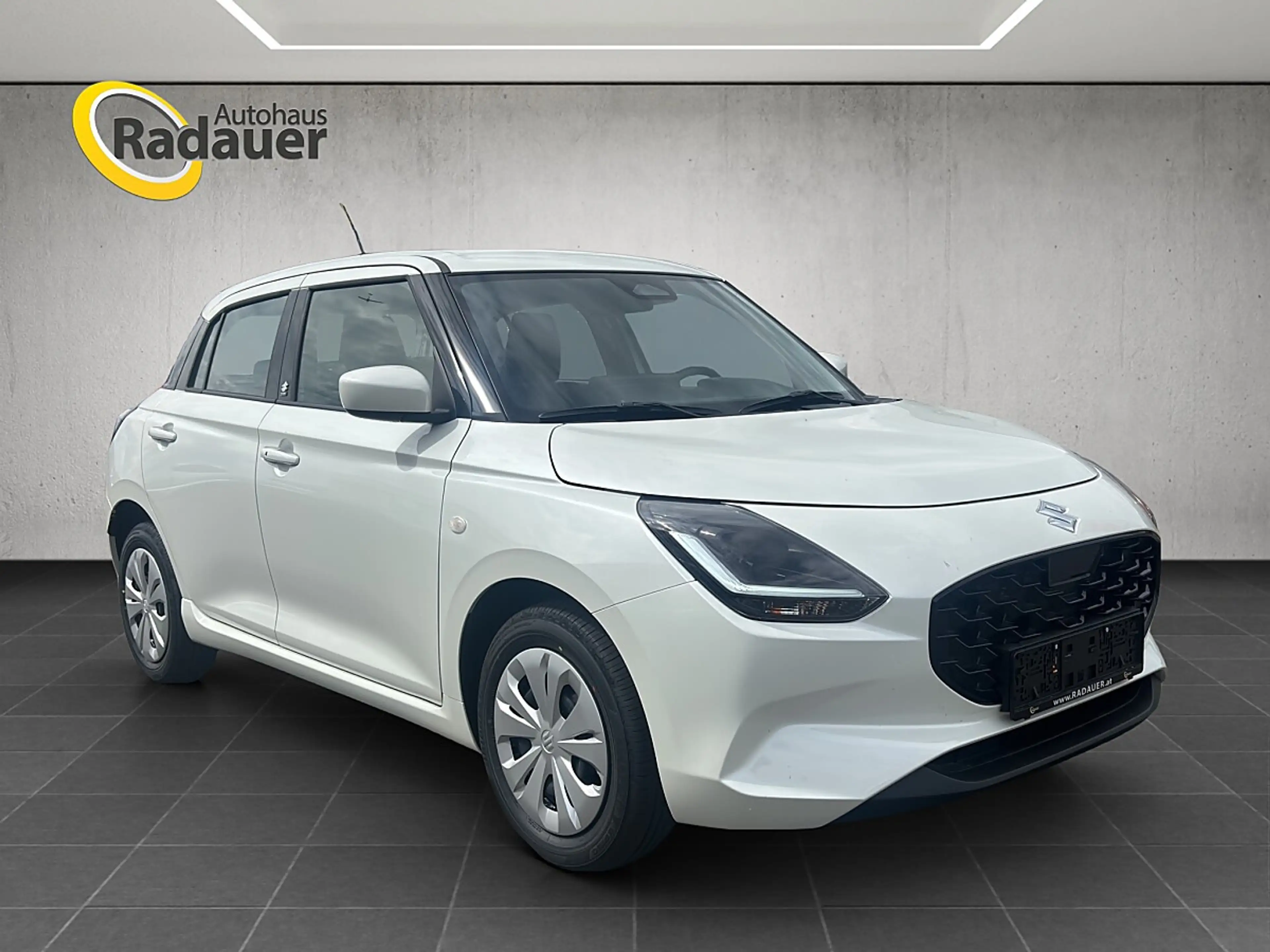 Suzuki Swift 1,2 Hybrid DualJet Clear — photo 7