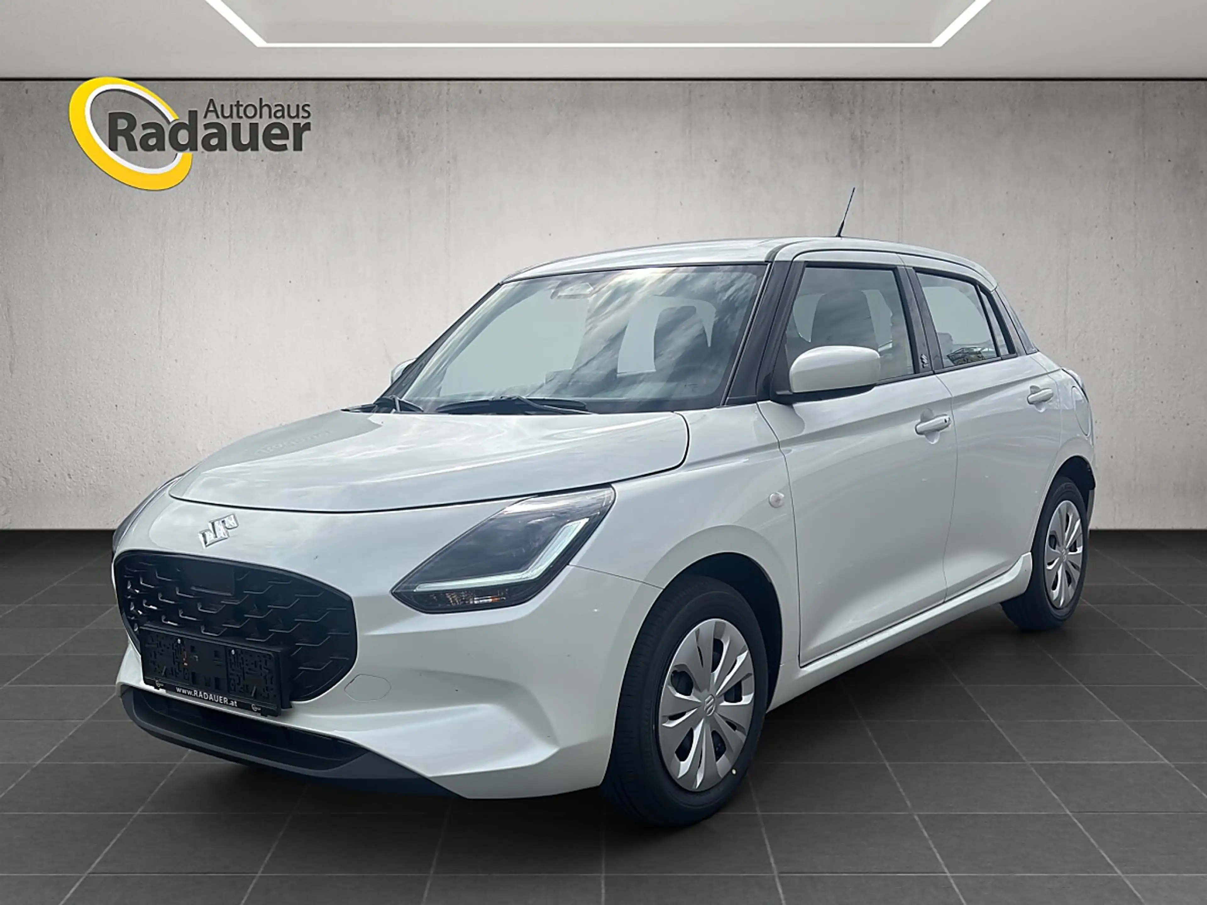 Suzuki Swift 1,2 Hybrid DualJet Clear