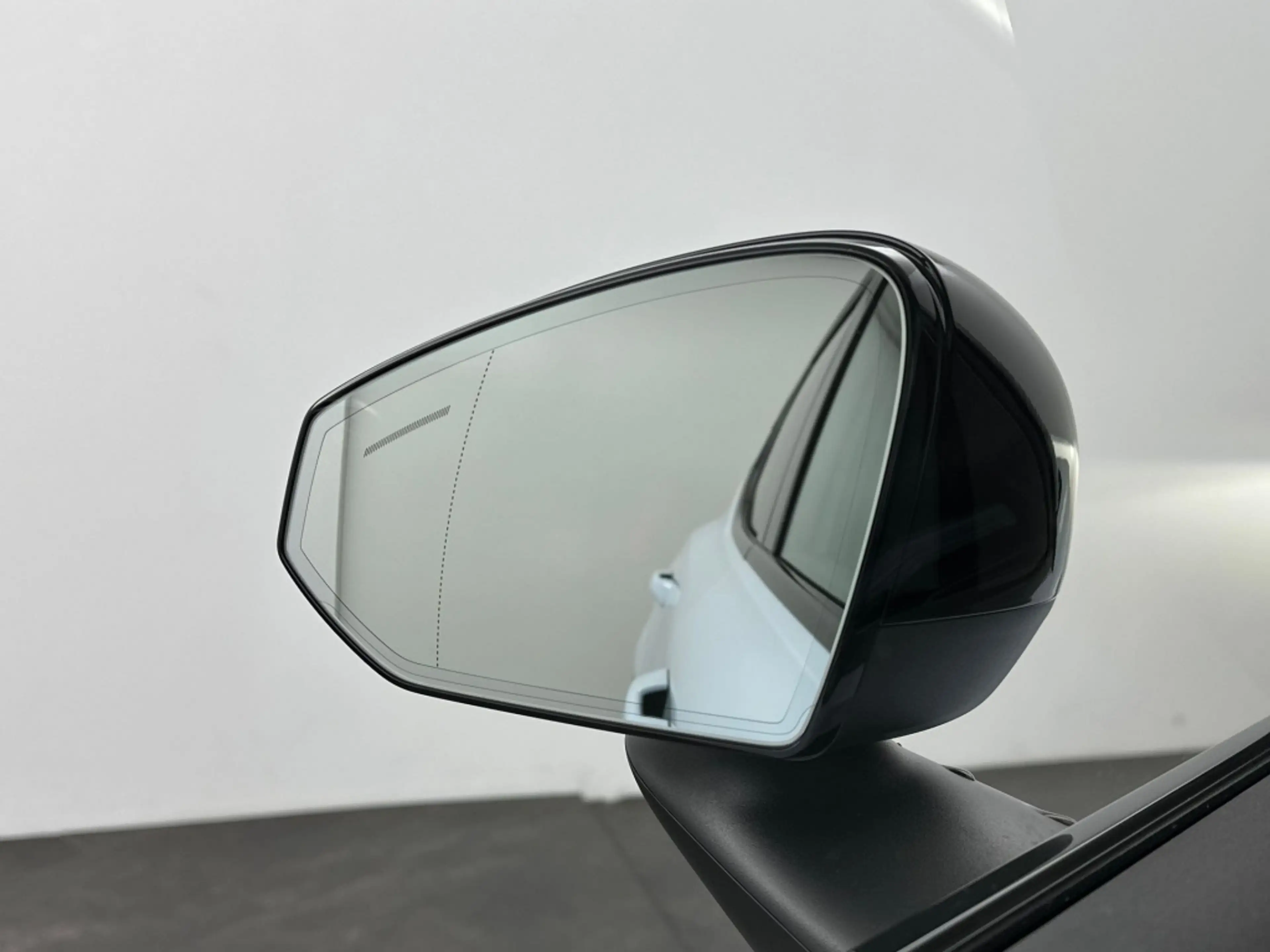 Volvo EX30 Extended Range Ultra 272PK/69kWh| Adap.Cruise| H&K — photo 13