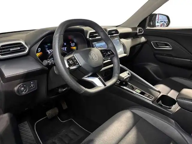 MG ZS view 11