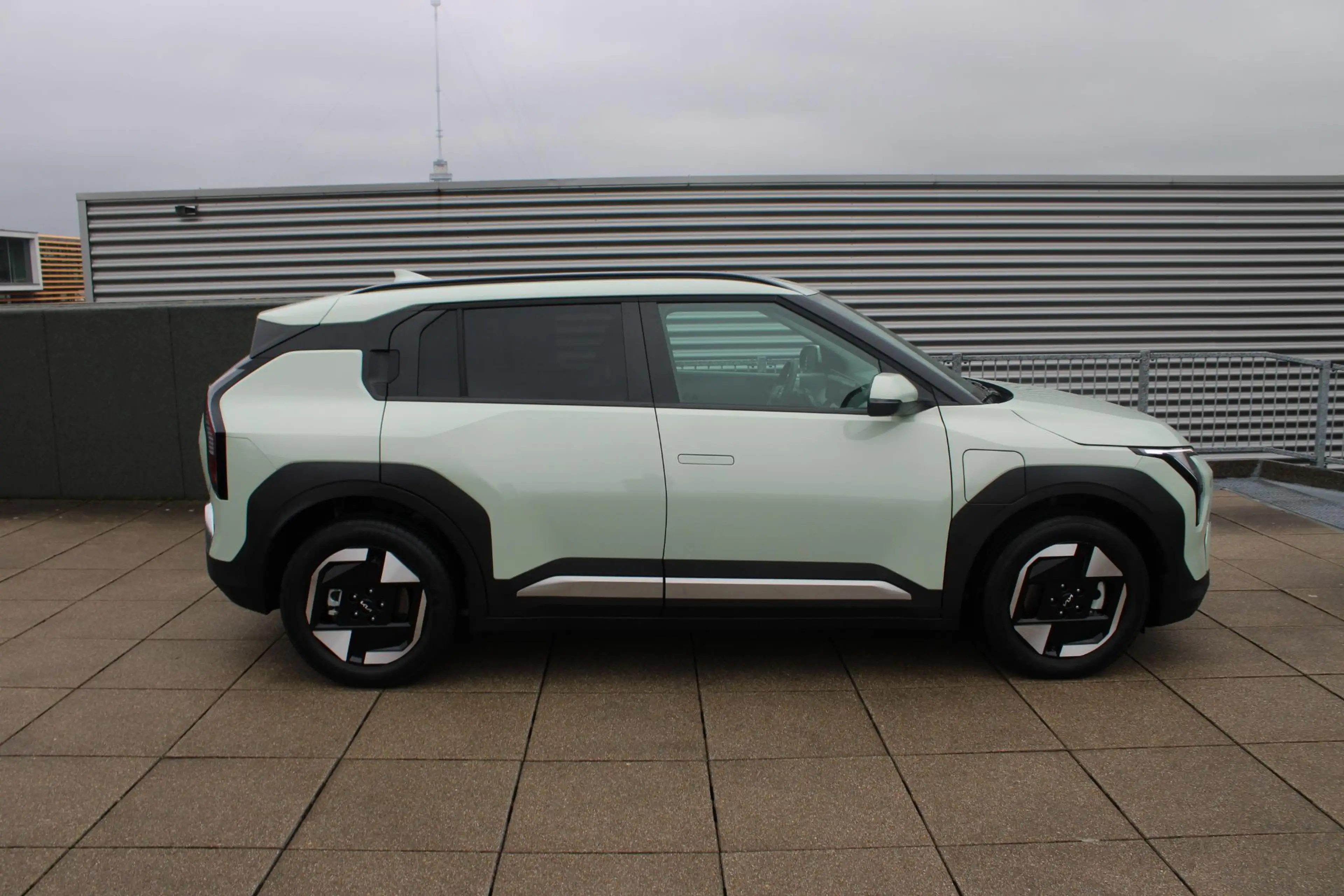 Kia EV3 Plus 81.4 kWh STOEL- & EN STUURVERWARMING, NAVIGAT — photo 8